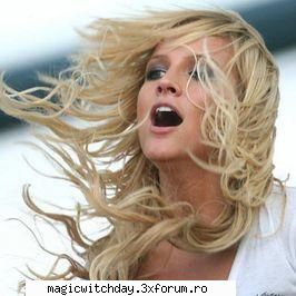 Celeb test - 2. Cum itzi place sa-ti ti parul? a. Desfacut cel - Jocuri....