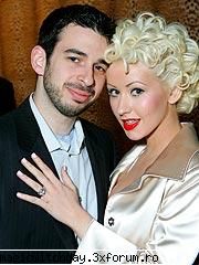 da sincer ce o vazut la ala?  :uimit: christina aguilera