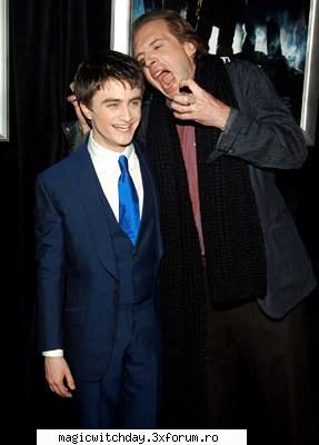 Daniel Radliffe - pai din cate vad eu daniel nu prea mai e asa o - ...::::Harry Potter::::...
